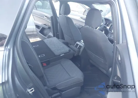 2021 Volkswagen Atlas Cross Sport 2.0T S z USA, uszkodzony, nr VIN 1V2GC2CA9MC214428